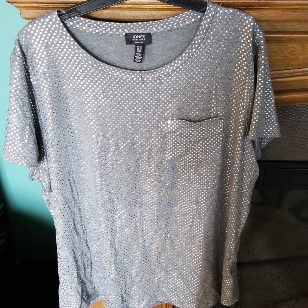 Tee shirt
